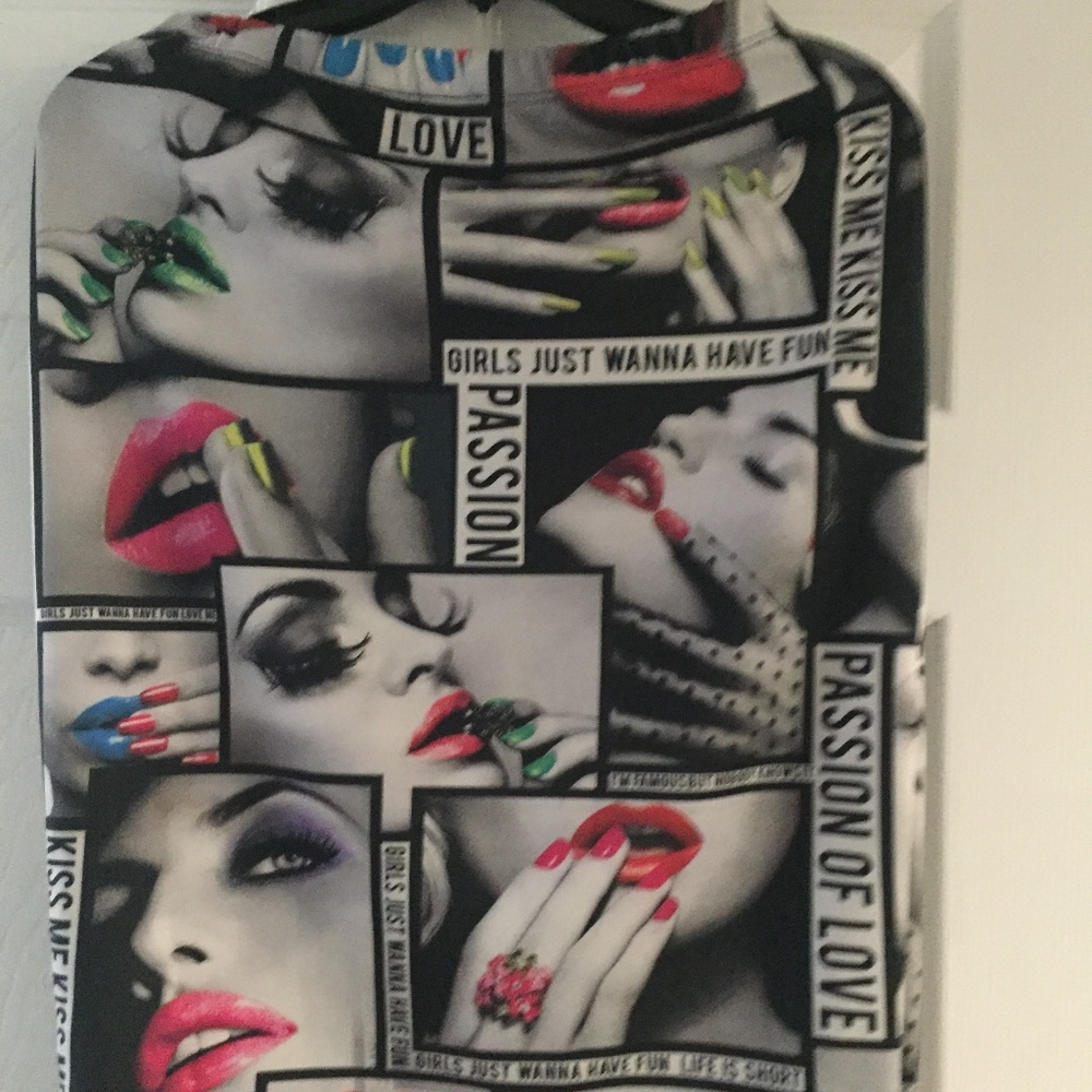 Graphic print pencil skirt